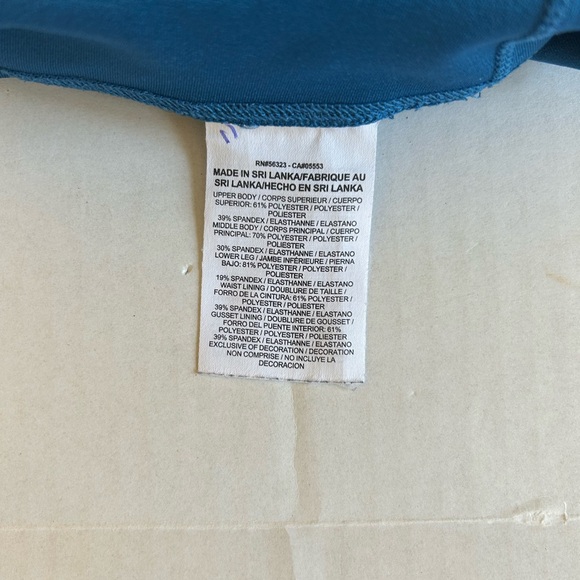 Women's Nike Zonal Strength Crop Compression Tights Training legging size small - Picture 7 of 7